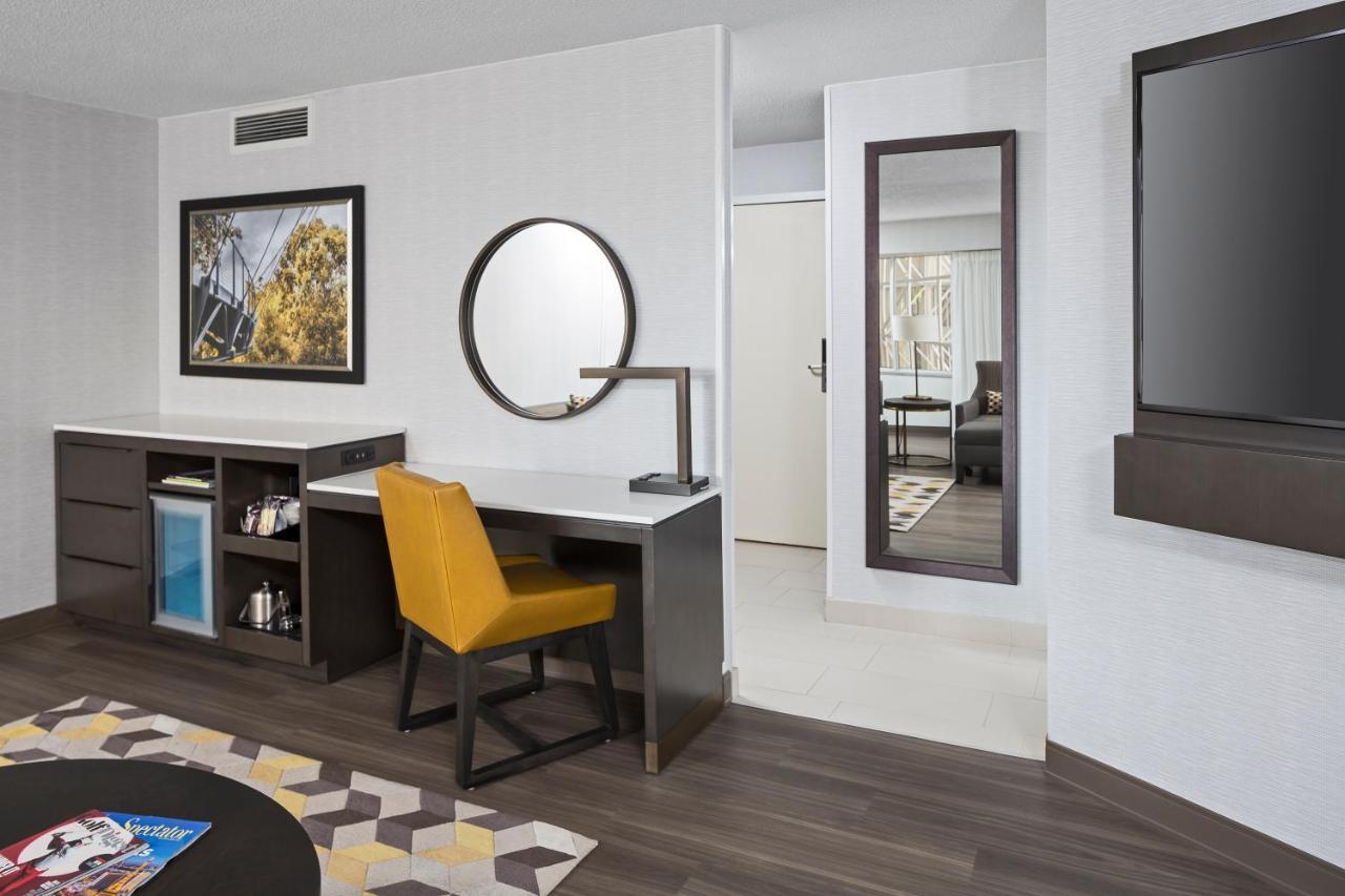 Hyatt Regency - Грийнвил Екстериор снимка
