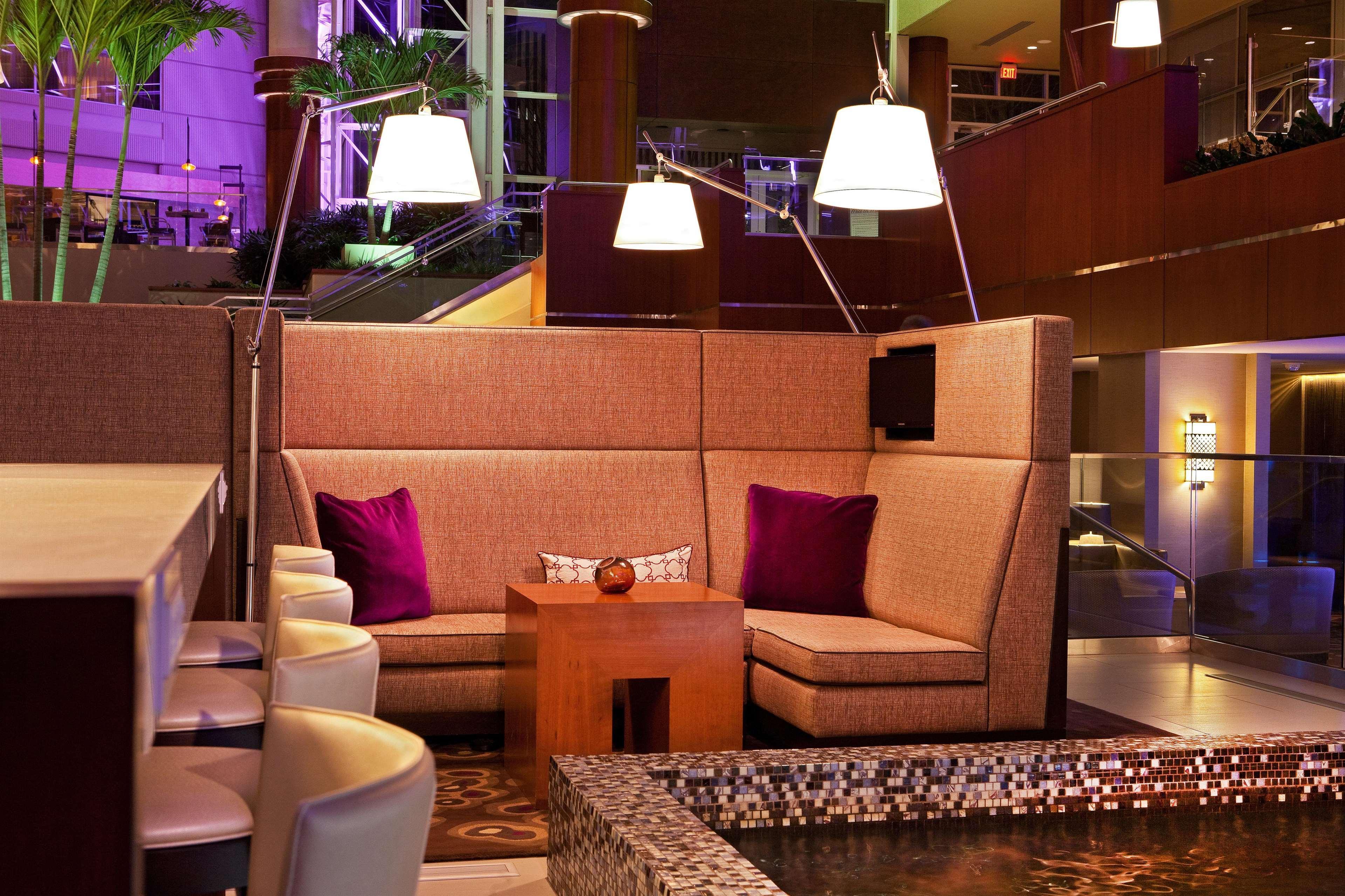 Hyatt Regency - Грийнвил Екстериор снимка