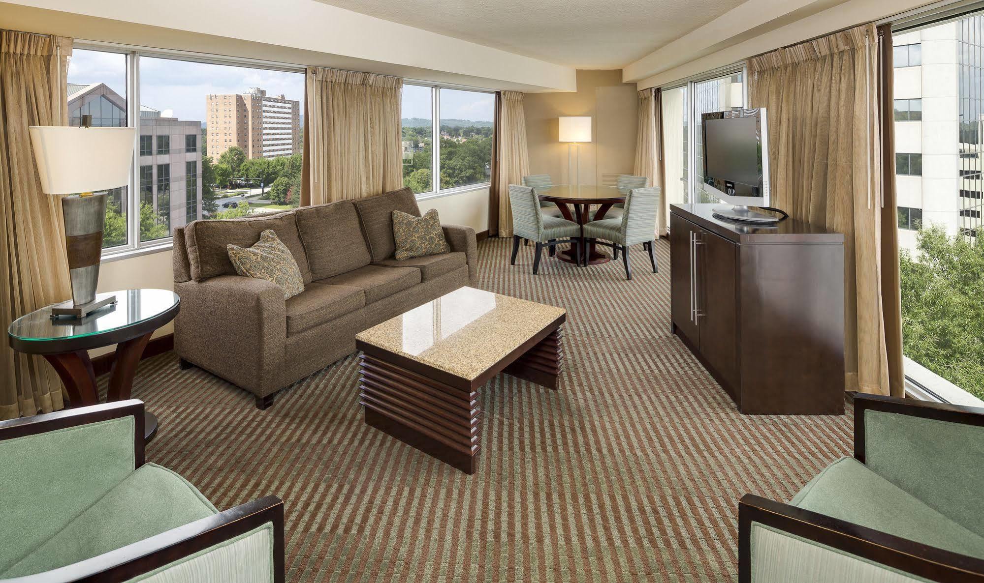 Hyatt Regency - Грийнвил Екстериор снимка